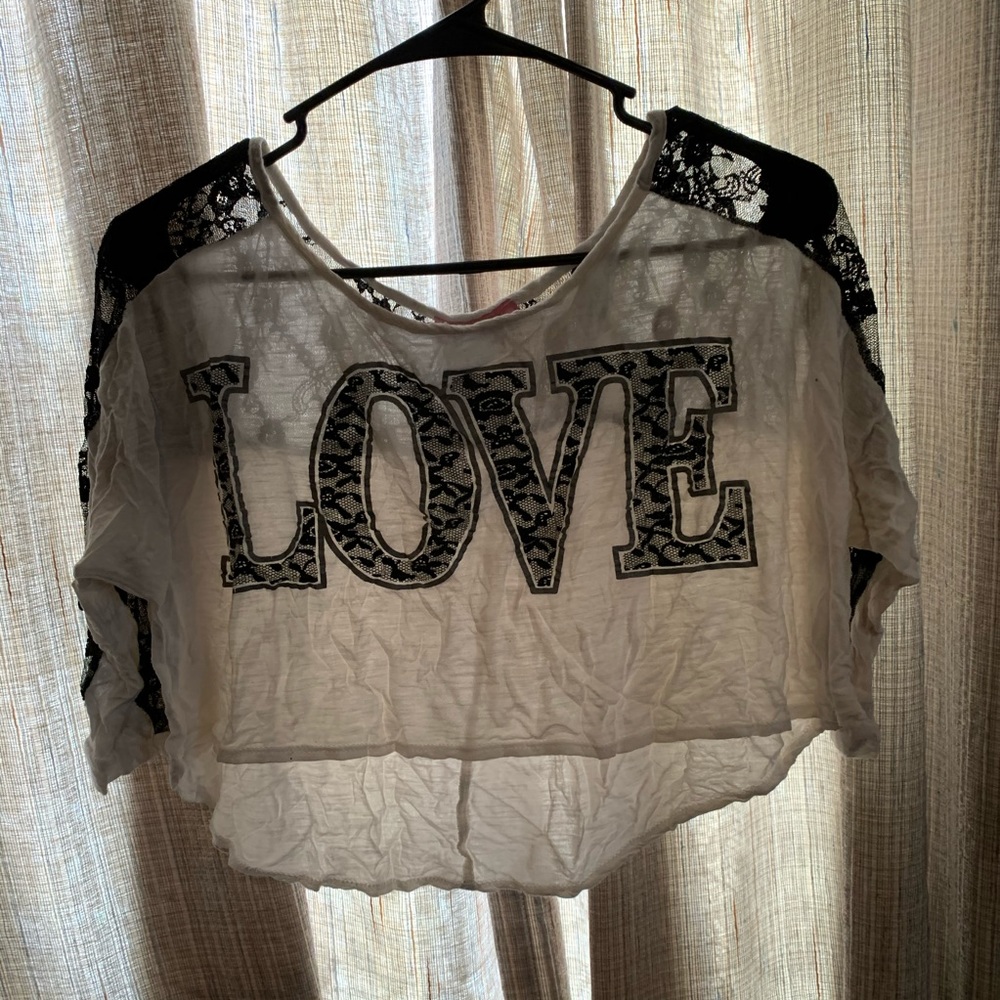 Short sleeve shirt